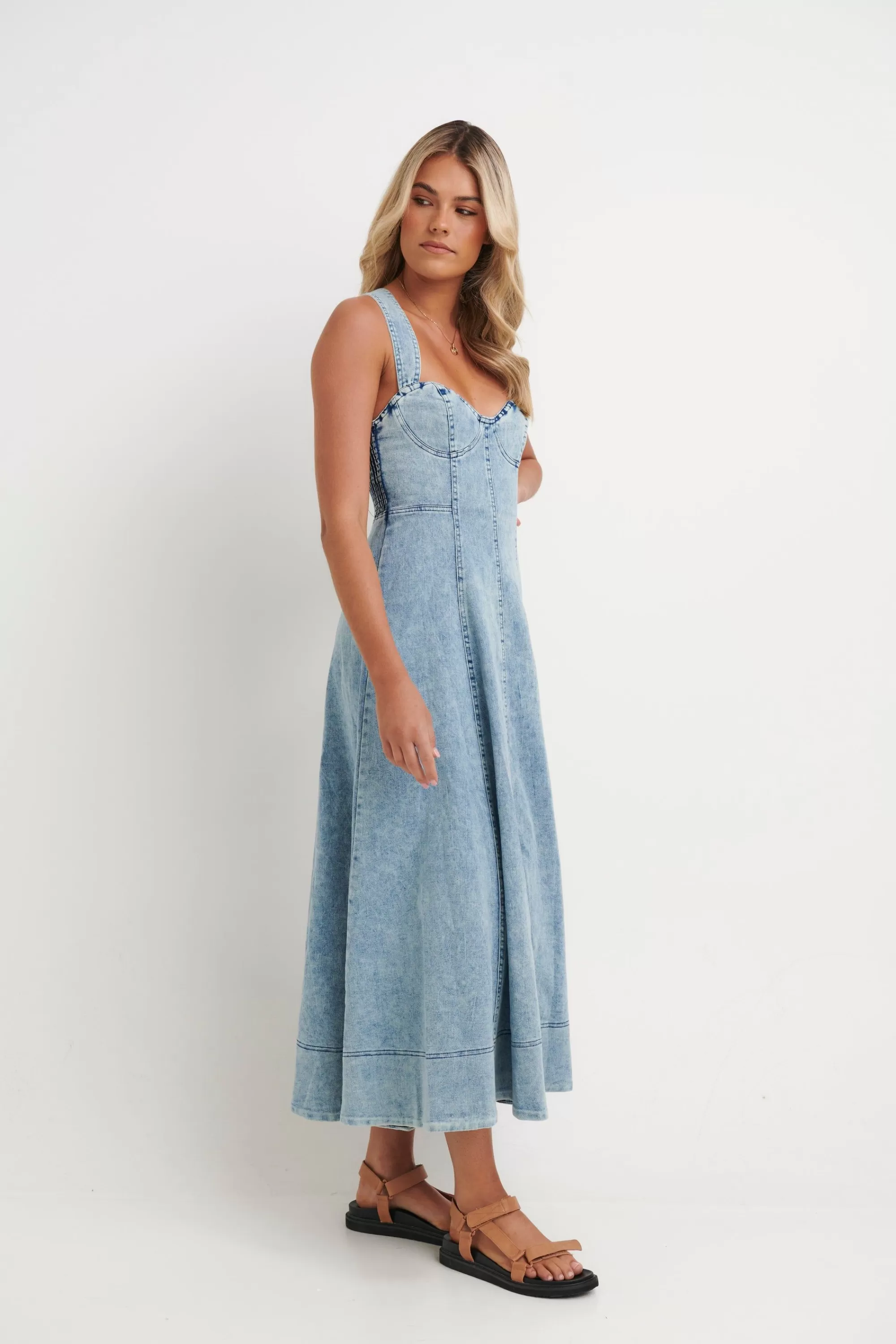 Denim>Pink Diamond Becky Dress Light Denim