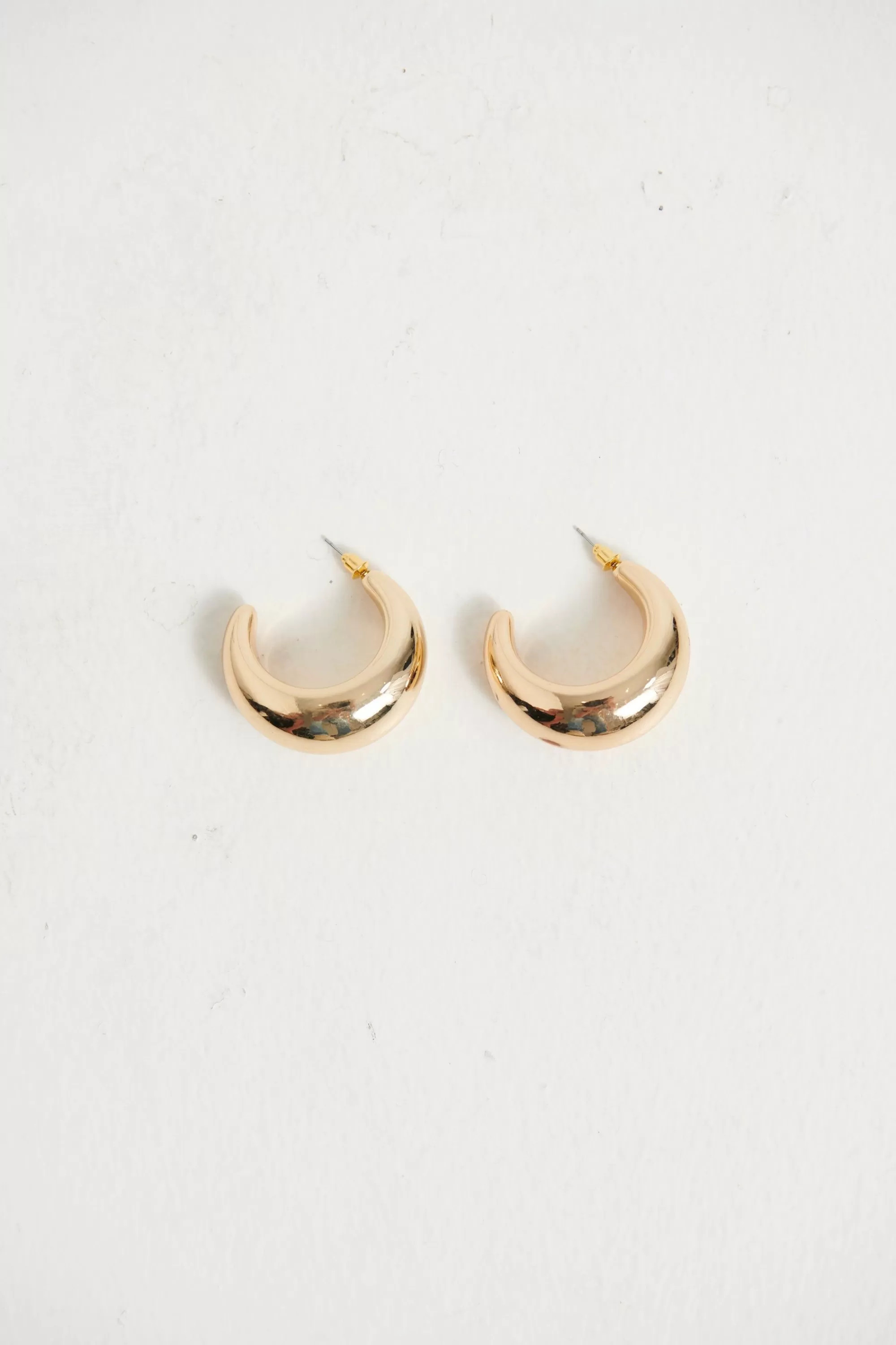 Accessories>Angel Whispers Bold Point Hoop Earrings Gold