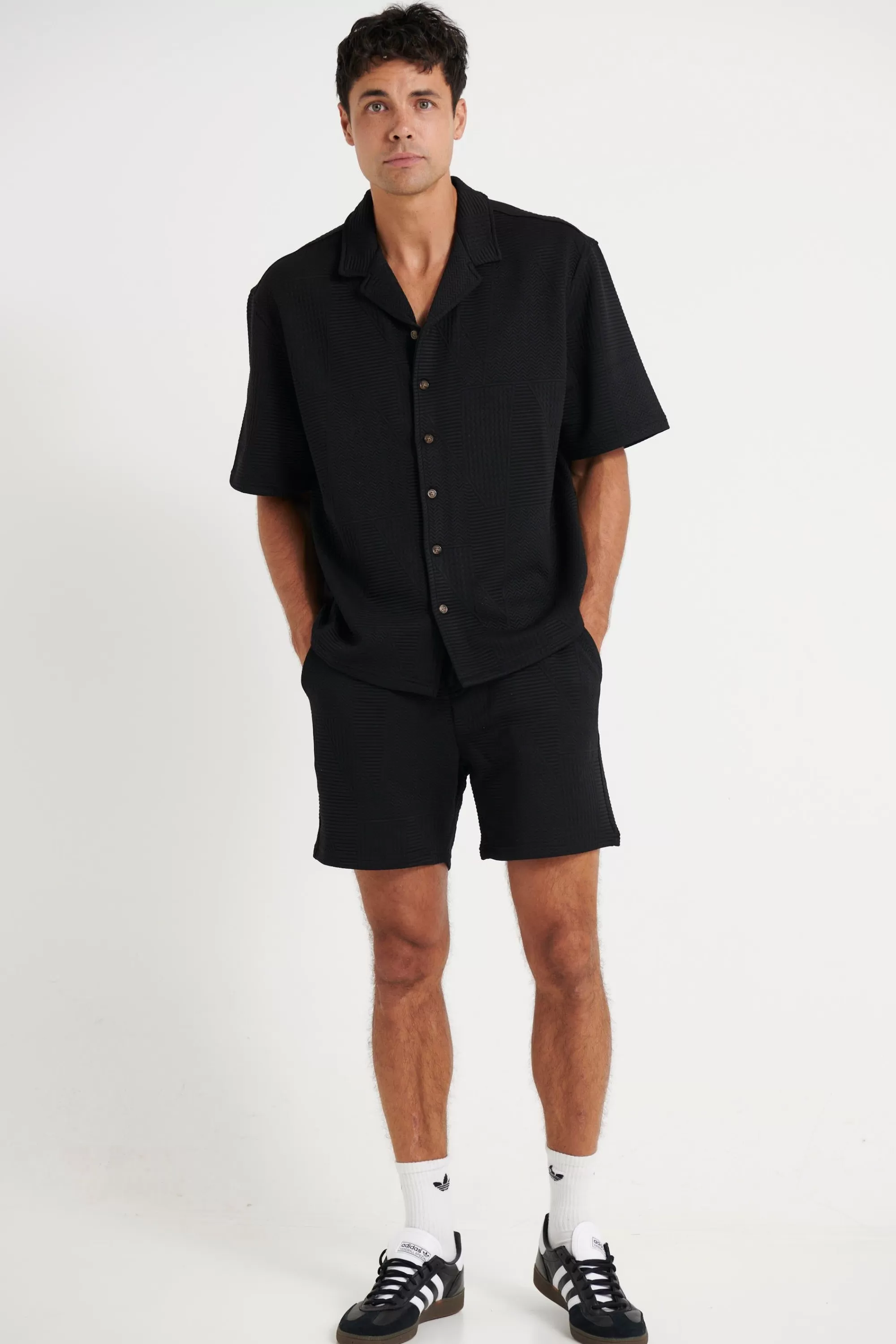 Shorts>Sampson and Taylor Noah Texture Short Black