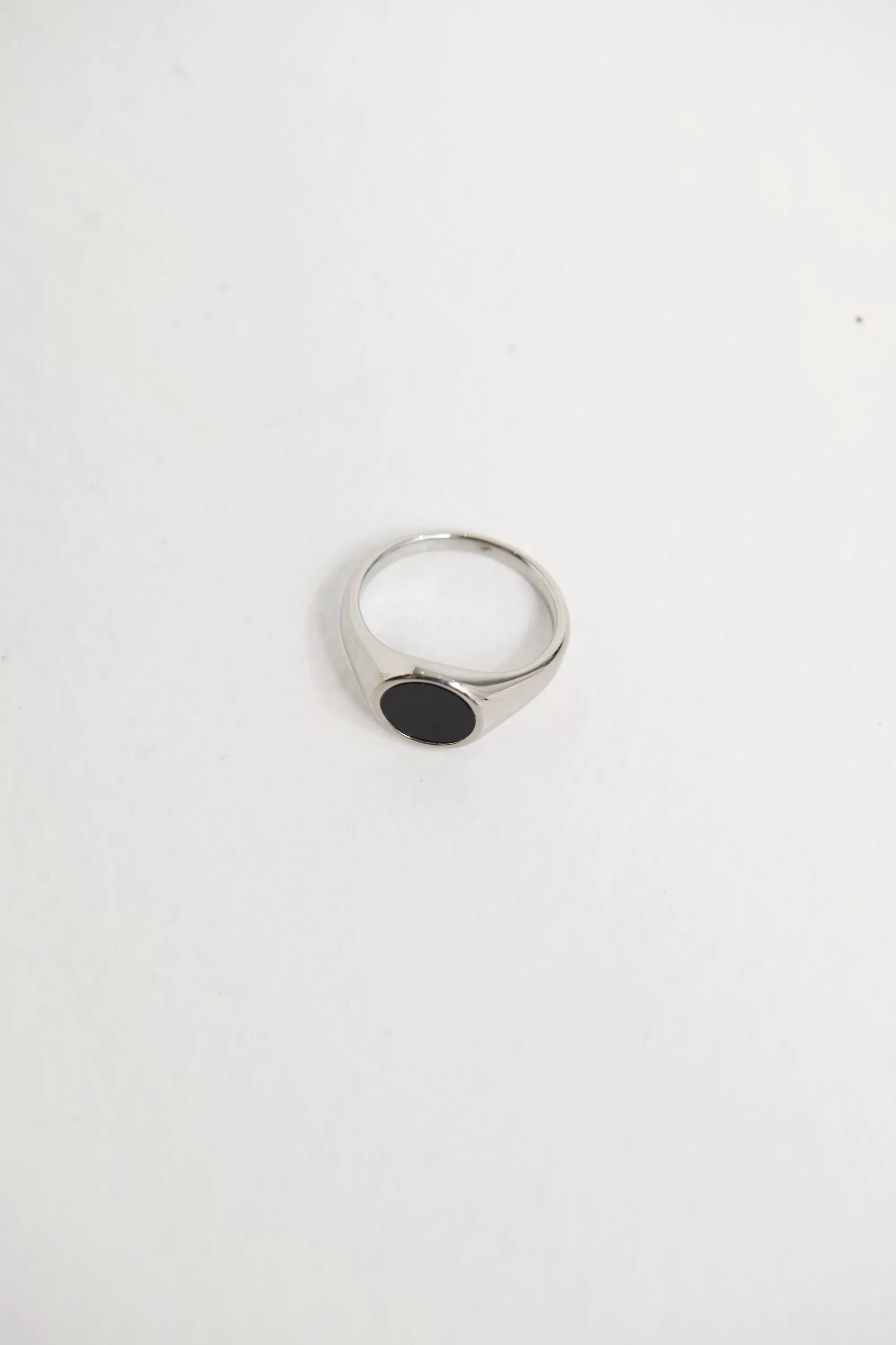 Accessories>Angels Whispers Nth Signet Ring Black/Silver